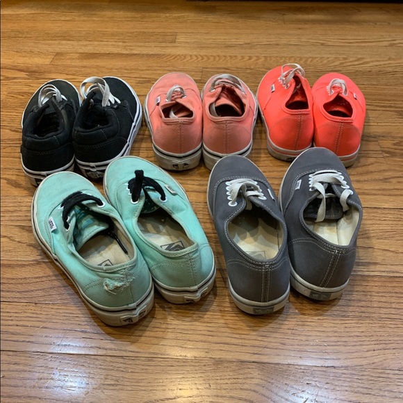 VANS - Picture 2 of 2